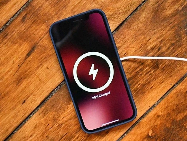 安图苹果手机维修分享iPhone 12可以随便充电吗 